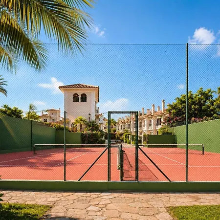Σπίτι διακοπών Lgda- E2 Adosado En Primera Linea De Playa Con Piscina Y Padel *